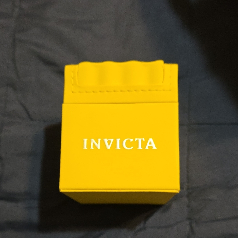 Invicta Vibrant Yellow Watch Box